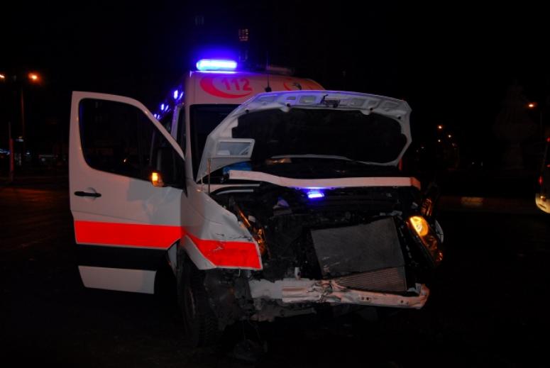 Afyon'da Ambulans Kazası
