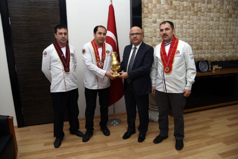 AŞÇILARIMIZ YİNE GURURUMUZ OLDU