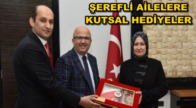 ŞEREFLİ AİLELERE KUTSAL HEDİYELER