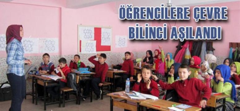 ÖĞRENCİLERE ÇEVRE BİLİNCİ VE GERİ DÖNÜŞÜM EĞİTİMİ