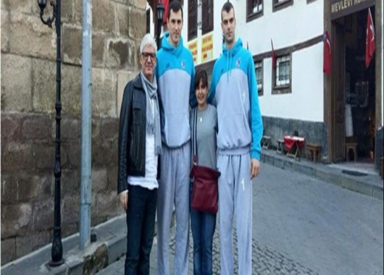 Belediyespor’un yabancıları Mevlevi Camii’ni gezdi