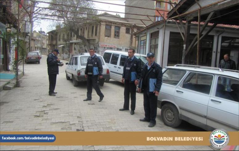 Bolvadin'de Hatalı Park edenler uyarıldı !!