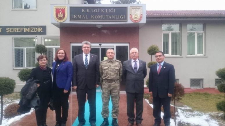 Çetinkaya'ya yakışır bir şehitlik olsun