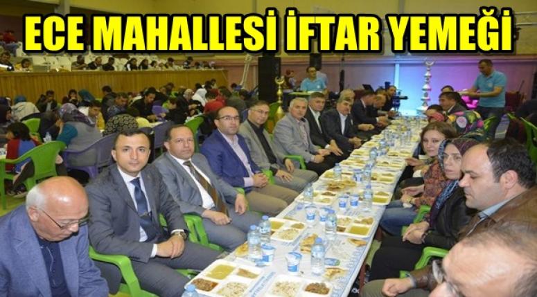 SANDIKLI ECE MAHALLESİNDE İFTAR PROĞRAMI