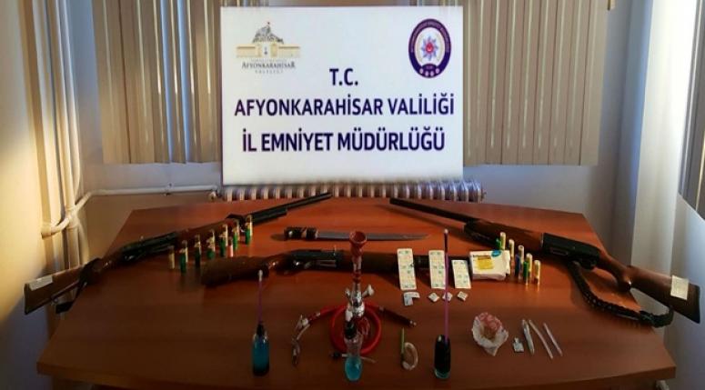 50 ŞAHIS HAKKINDA UYUŞTURUCU NEDENİYLE ADLİ İŞLEM YAPILDI