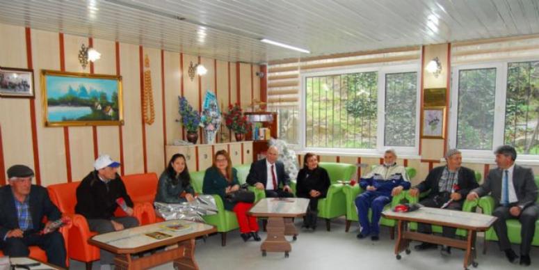 AFYON ENGELLİLER MECLİSİ HUZUREVİNİ ZİYARET ETTİ