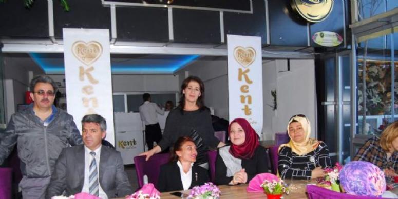 AFYON ENGELLİLER MECLİSİ’NDEN 8 MART KADINLAR GÜNÜ ETKİNLİĞİ
