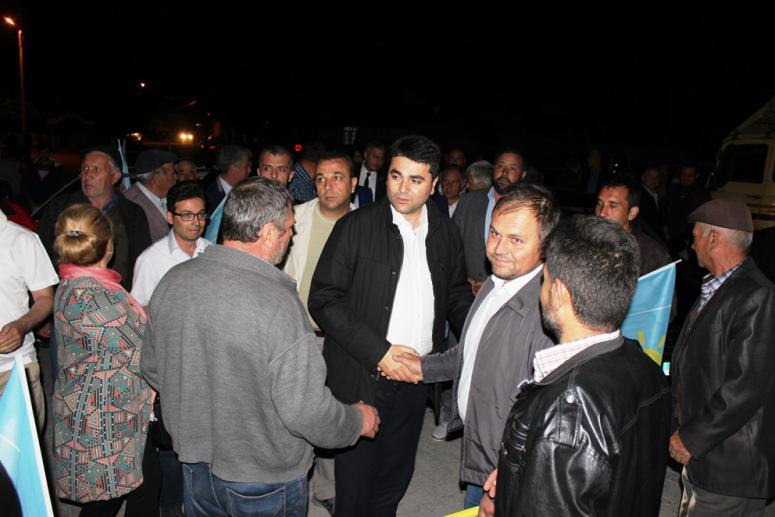 Gültekin Uysal seçim çalışmaları kapsamında Gebeceler'de