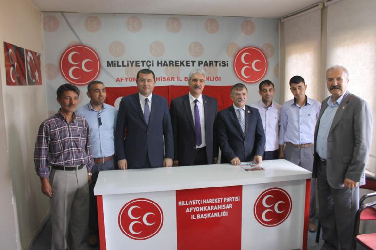 Milliyetçi Hareket Partisi’nde bayramlaşma programı bayramın ikinci günü parti binasında gerçekleştirildi