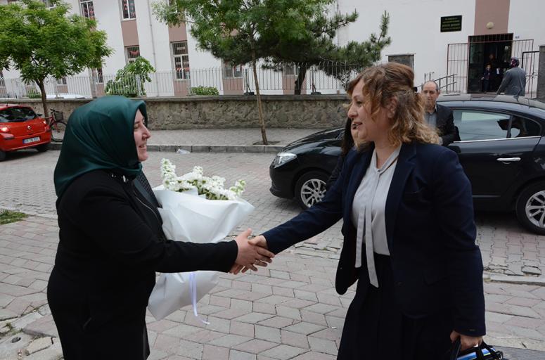 GENEL MERKEZ KADIN KOLLARIN’DAN İL KADIN KOLLARINA ZİYARET