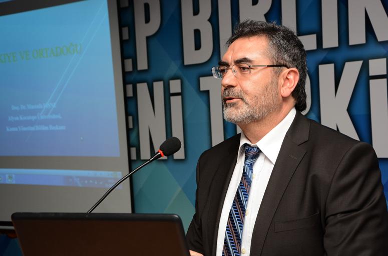 DOÇ. DR. FİŞNE, ‘YENİ TÜRKİYE VE ORTADOĞU’ KONULU KONFERANSI VERDİ