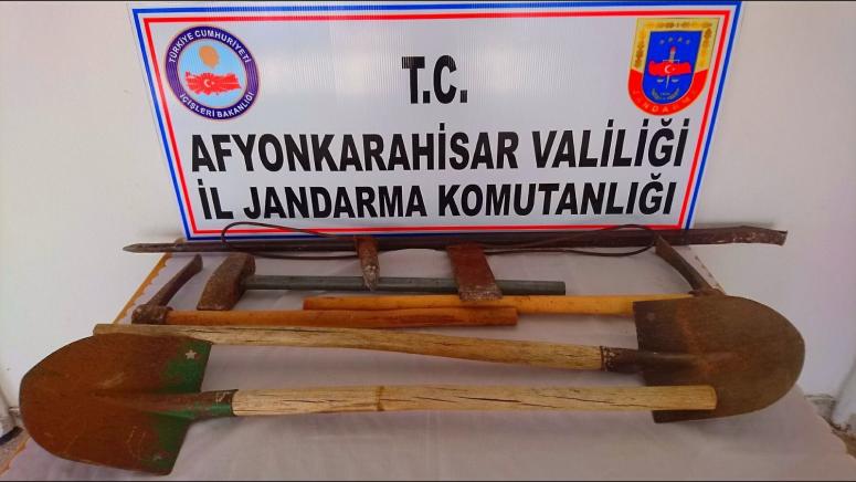 KAZI YAPARKEN YAKALANDILAR !!!