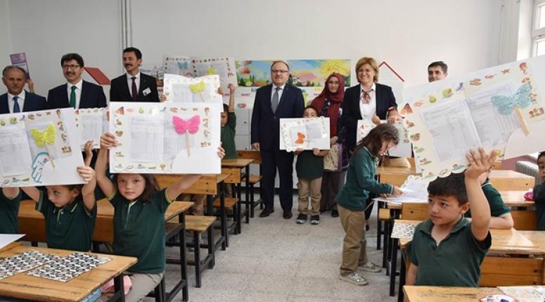 Afyonkarahisar İl Genelinde 133 Bin 654 Öğrenci Karne Aldı