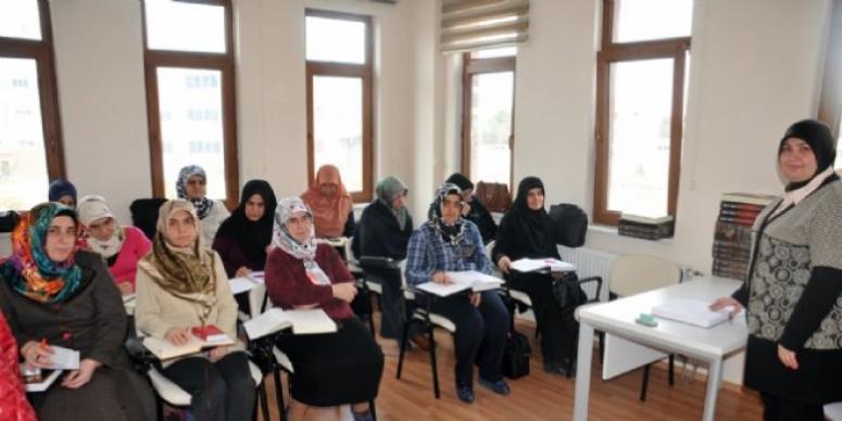 HANIMLAR LOKALİ'NDE KIRIK MEAL KURSU AÇILDI