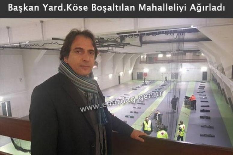 Boşaltılan Mahalle Spor Salonunda Sabahladı