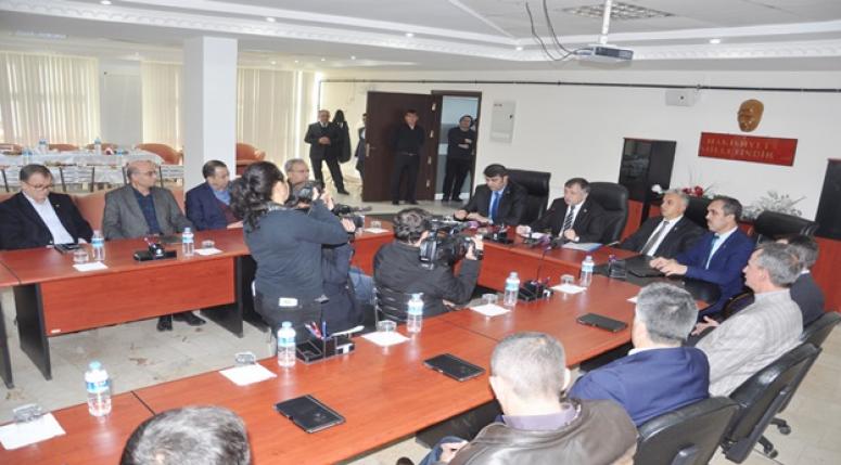 MHP ÇAY'DA BASIN TOPLANTISI DÜZENLEDİ