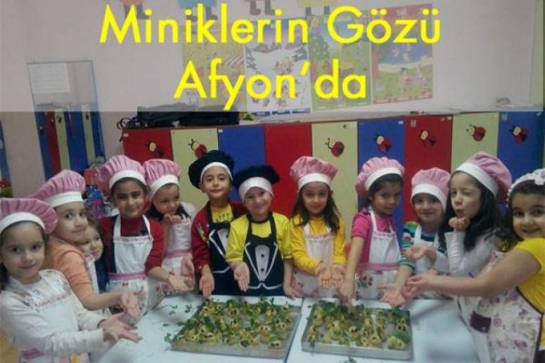 Minikler Güzel Haber Bekliyor