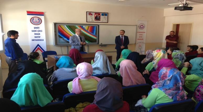 Turgay Şahin Demokrasiyi anlattı