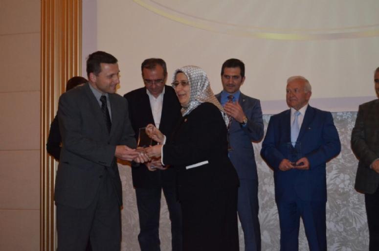 Hatice Özkal, İscehisar’da mermer ocakları açılacak