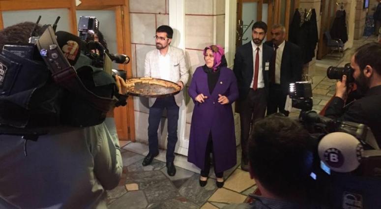 Özkal’dan, Afyonkarahisar’a lezzetli tanıtım
