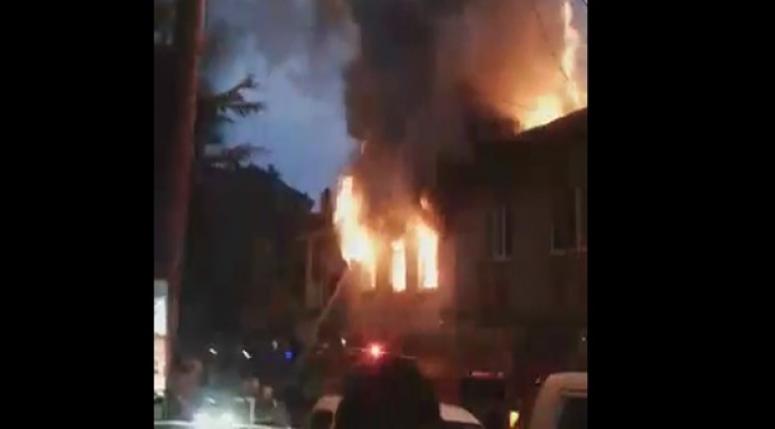 AFYON KENT MERKEZİNDE YANGIN VE PATLAMALAR