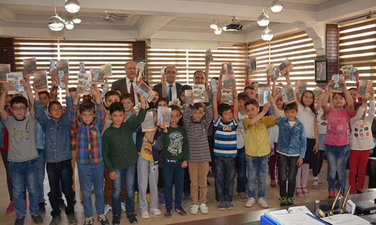 MEHMET AKİF ERSOY İLKÖĞRETİM OKULUNDAN BAŞKAN ÇÖL’E ZİYARET