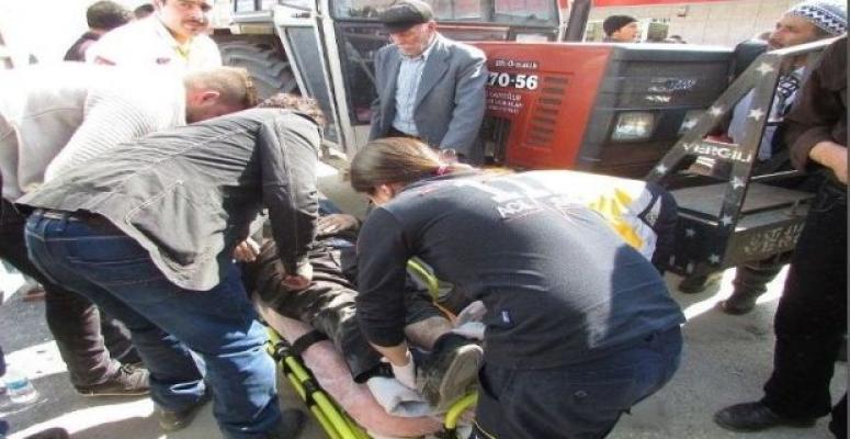 Sandıklı’da Traktör Yayaya Çarptı !!!