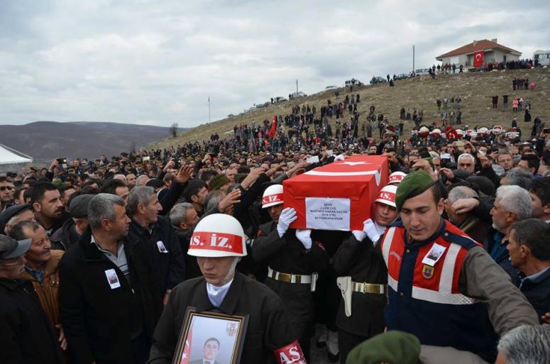 Afyon Şehidini Uğurladı