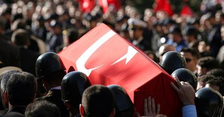 Diyarbakır'da iki Şırnak'ta bir asker şehit oldu