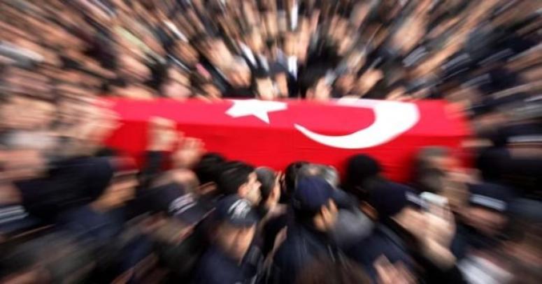 Diyarbakır'da askeri araca hain saldırı! 6 şehit