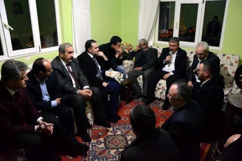 BBP Genel Başkanı Desteci Şehit Evini Ziyaret Etti