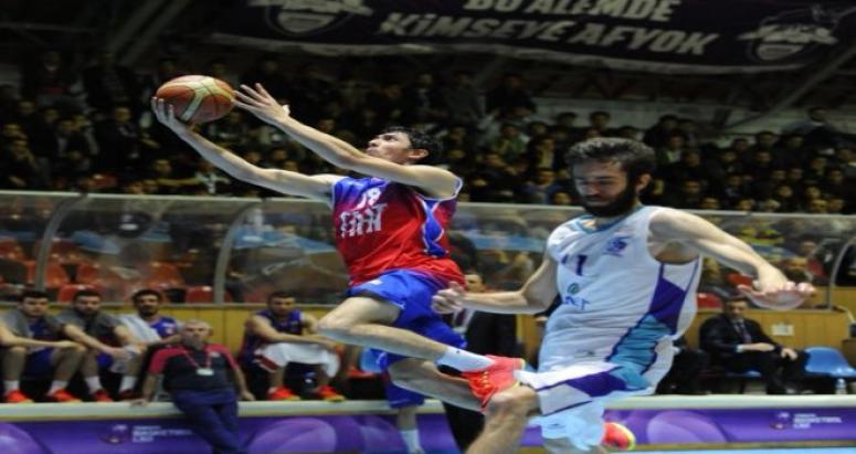 Afyon Belediyespor Tofaş'a mağlup oldu