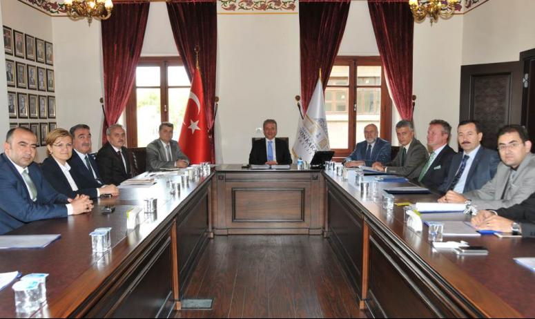 Köylerin Alt Yapısının Desteklenmesi Projesi Tahsisat Komisyonu Toplantısı Valimiz Güner’in Başkanlığında Yapıldı.